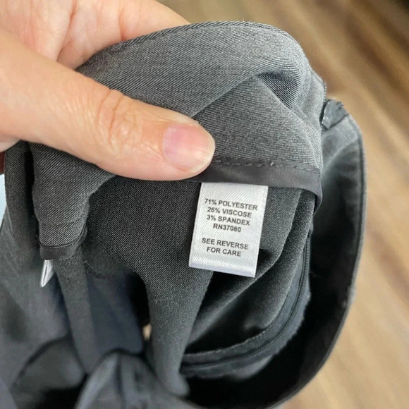 CATO Gray pleated Skirt Size 8 pencil business work belt loops charcoal side zip - Picture 5 of 5